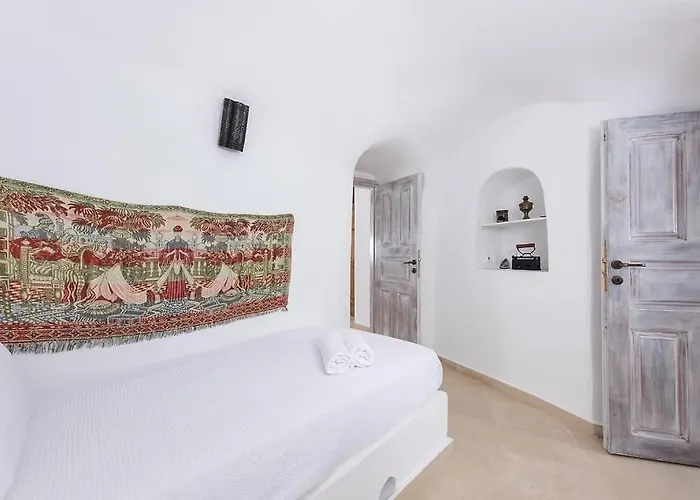 Villa Athinais Mansion Megalochori (Santorini)