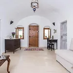 Athinais Mansion *