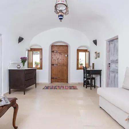 Athinais Mansion *